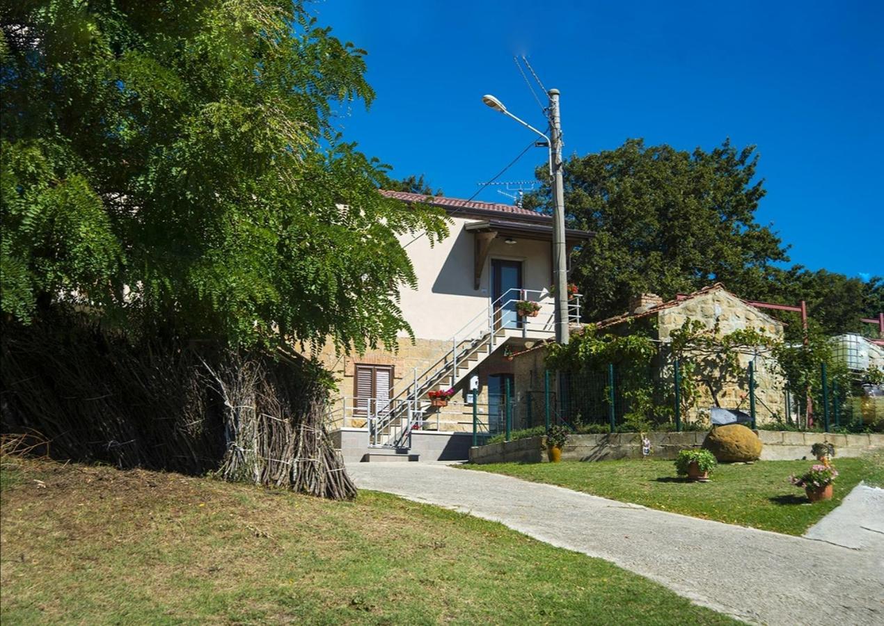 Le Pitture Casa Di Campagna Filiano Kültér fotó